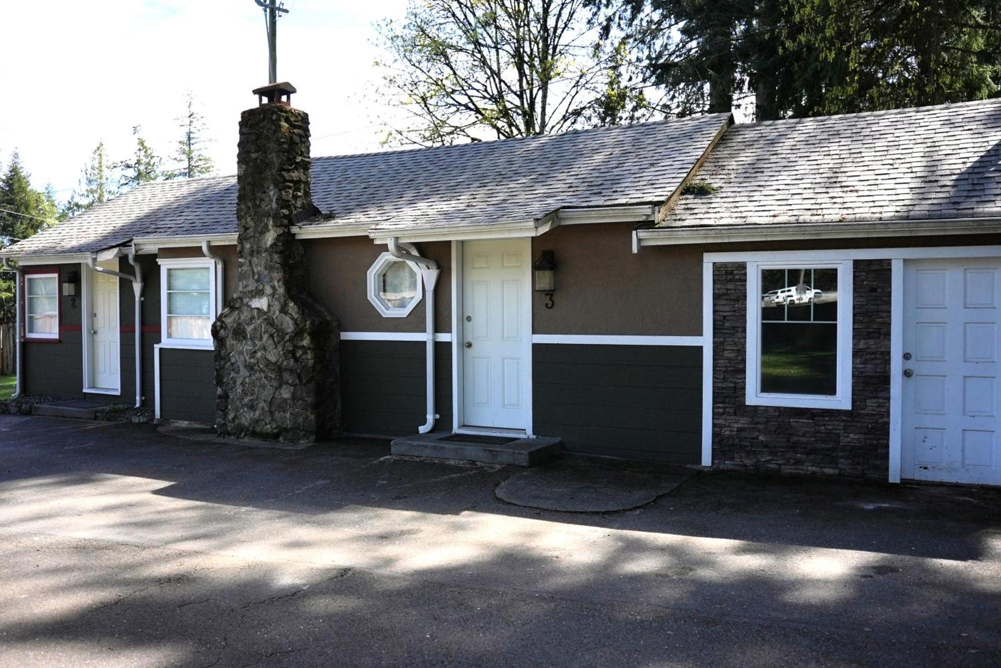 Malahat Bungalows Motel Exteriör bild